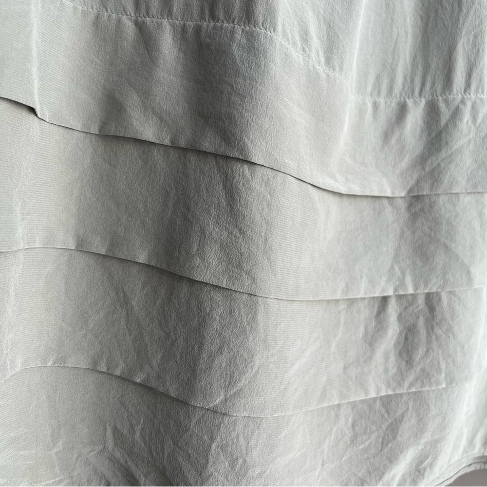 Talula Babaton Sleeveless Pleated 100% Silk Shift Dress Womens Size 2 Light Gray - Picture 5 of 7